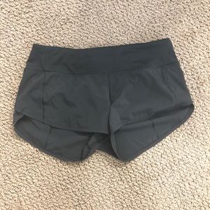 Lululemon shorts size 4